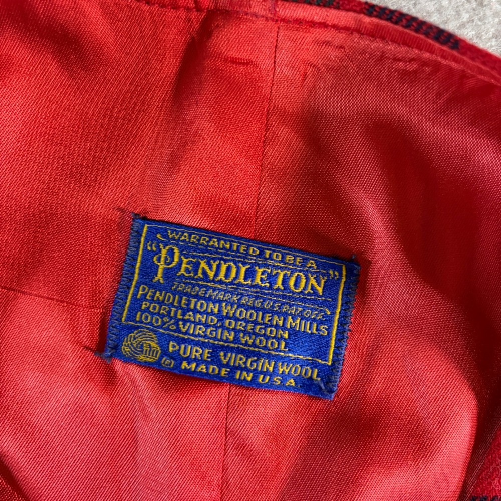 Pendleton Mens Vintage Red Plaid 100% Virgin Wool Vest Made in USA Size L - Picture 3 of 5
